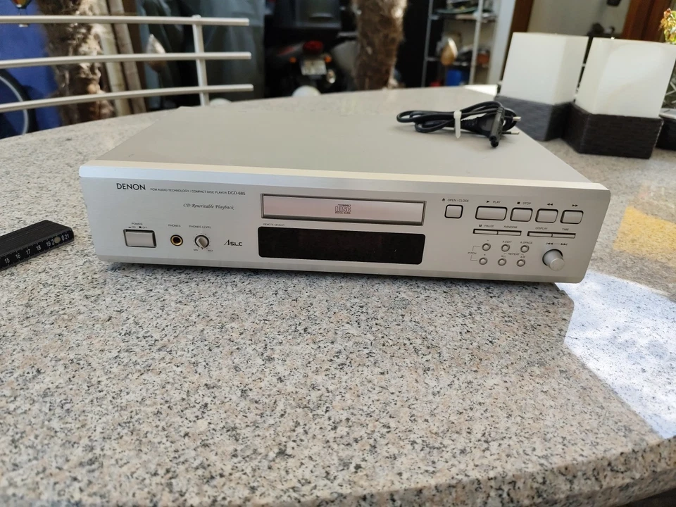 Denon DCD-665 CD-Player - Premium-Silber