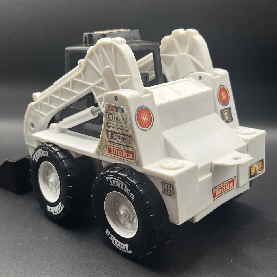 FunRise Tonka 6 Skid Steer /Bobcat Front Loader Toy - 2003 Used Read Condition - Image 3 of 4