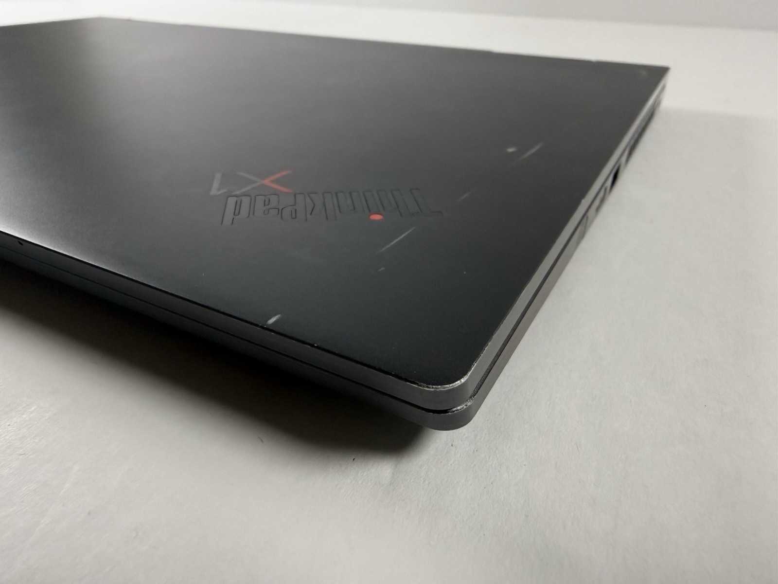 Lenovo ThinkPad X1 Yoga (5th Gen), 14-Inch Laptop, with Intel Core i7-10610U, 512 GB NVMe (Non-Volatile Memory Express), Windows 11 Pro