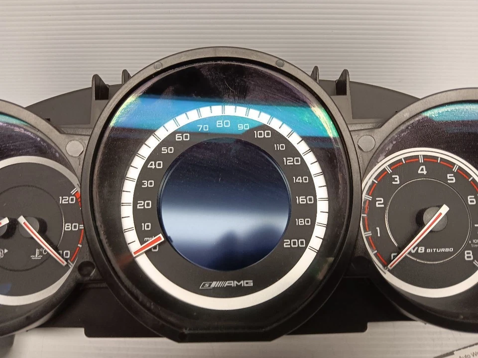 15 MERCEDES BENZ CLS63S 218 TIPO 5,5 L AMG VELOCÍMETRO CUADRO DE INSTRUMENTOS Foto 4 de 4