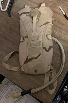 DCU Tri Color Desert Camelbak MAX GEAR  New Without Tags RARE 3L Insulated