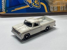 Greenlight 1967 Dodge D100 1/64