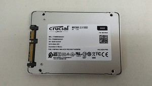 Crucial MX500 CT500MX500SSD1 500 GB 2.5" SATA III SSD-Festplatte (Gebraucht)