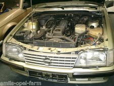 Opel Monza / Senator A2  1 x Motorblock 3,0E