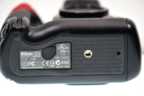 Nikon D2X 12MP PRO OUTFIT W/16-50MM F/2.8 + SB-800 SUPER CLEAN + ONLY 24,580 SC - Picture 4 of 19