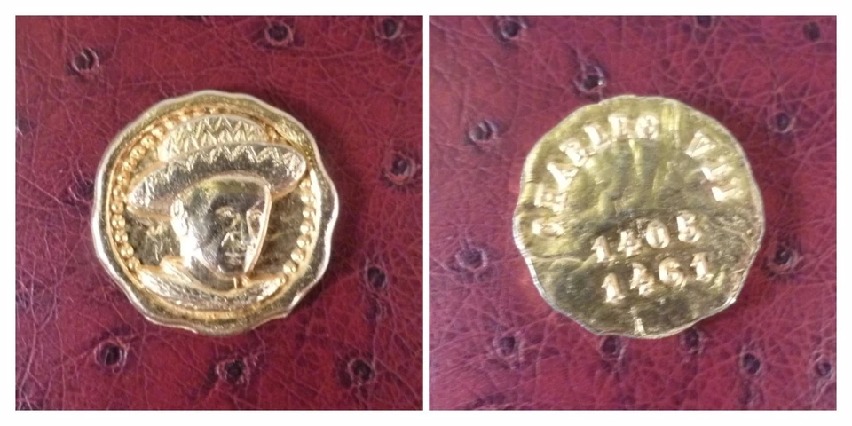 FEVE METAL DORE ALCARA 1991  LES ROIS DE FRANCE  CHARLES VII - Photo 1/1