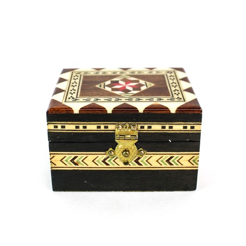 Small Handmade Hinged Trinket Box - Souvenir from Granada, Spain 3"