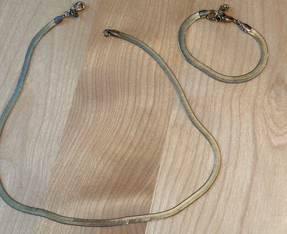 GORJANA VENICE GOLD PLATED 17" NECKLACE + 7" BRACELET - Image 3 of 4