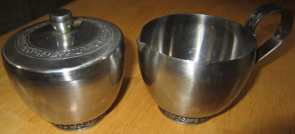 Conjunto retrô de aço inoxidável creme e açúcar - Imagem 2 de 4