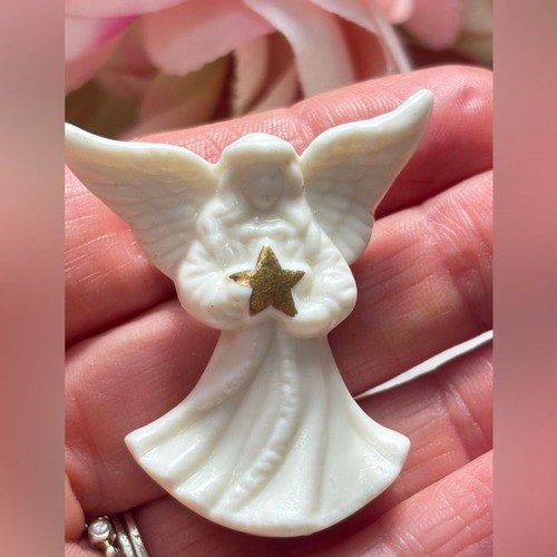 Lenox White Angel Brooch with Gold Star - Picture 5 of 9