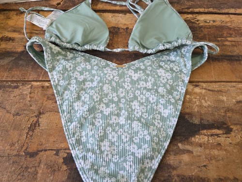 Hollister 2 Piece Green And White Small Floral Print Bikini Size Medium ... - Picture 4 of 7