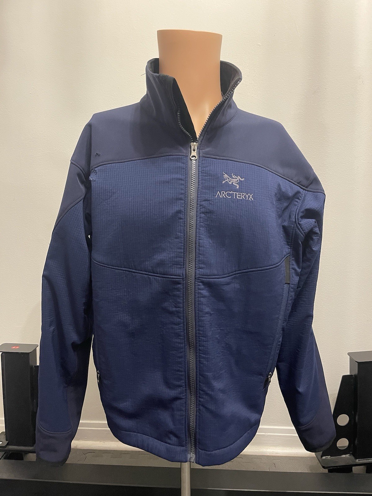 ARCTERYX  Windstopper Soft Shell Jacket Original … - image 2