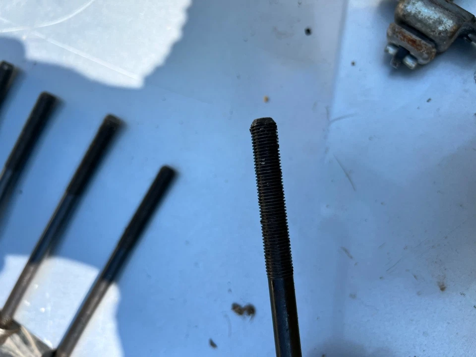 2012 subaru impreza enigne blots - Image 3 of 4