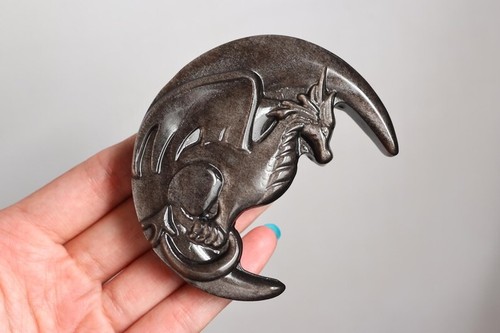 3.3" Natural silver obsidian dragon original Carving Reiki Crystal heal Gift 1pc - Foto 6 di 9