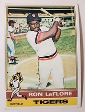 1976 Topps Baseball Card 61 Ron LeFlore Detroit Tigers 