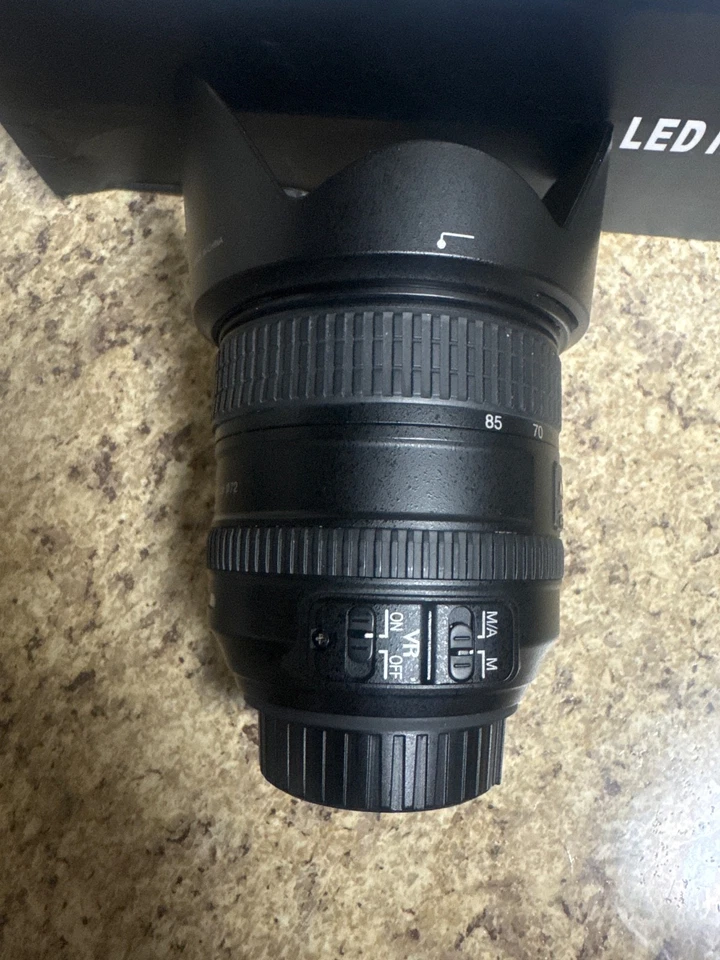 Nikon AF-S NIKKOR 24-85mm f/3.5-4.5G ED VR-Vibration Reduction-Internal Focusing - Image 2 of 3