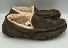 UGG Suede Slippers BrownSize 11 946