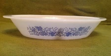 Vintage Glasbake By Jeannette, Blue Clover 12" Divided Casserole Dish #J2352