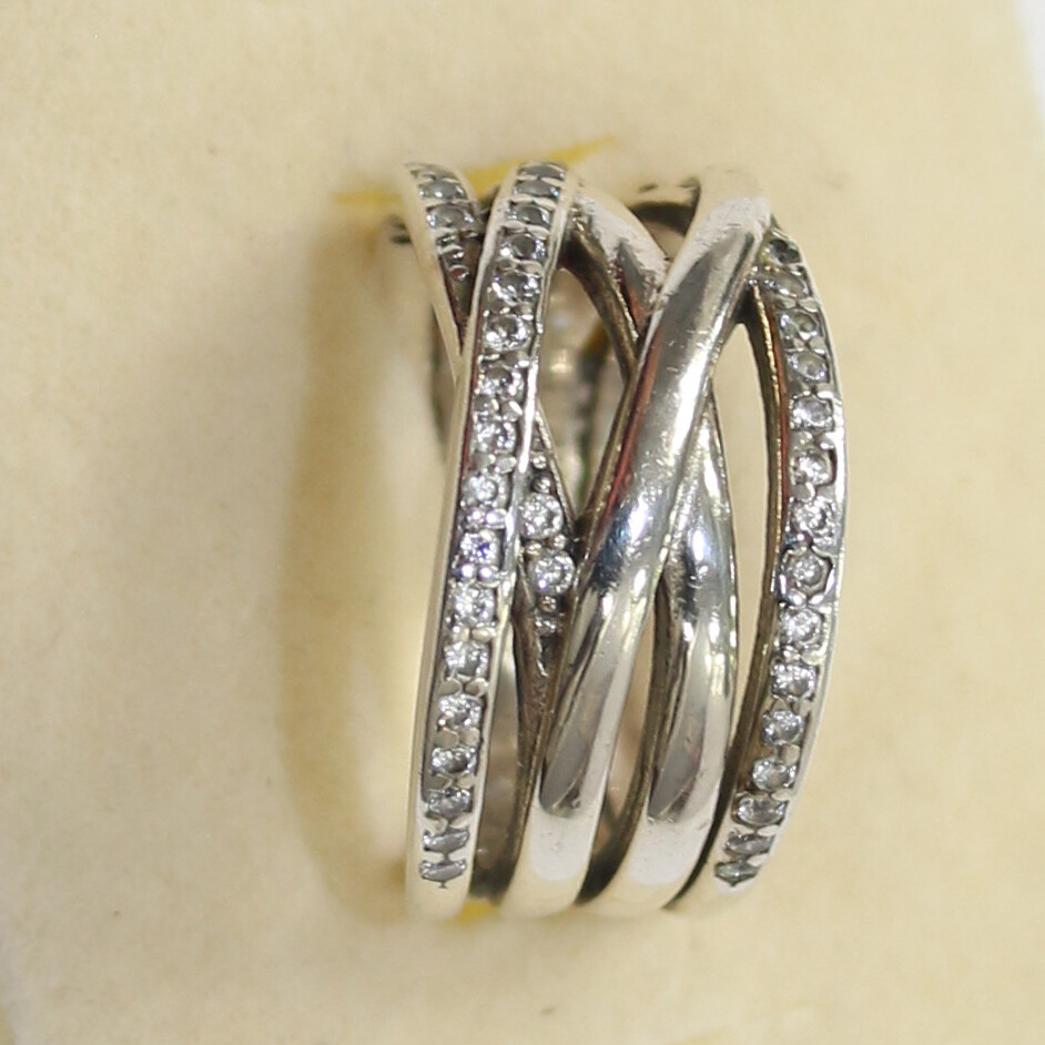 Authentic PANDORA #190919cz-50 Entwined Ring Size 5 for sale Authentic PANDORA #190919cz-50 Entwined Ring Size 5 for sale