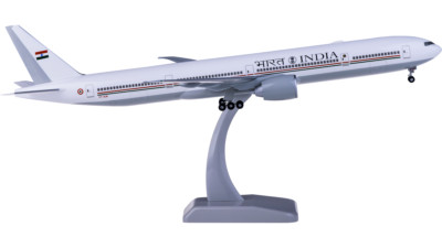 1:200 37CM Hogan IAF INDIA BOEING 777-300ER Passenger Airplane ABS Plastic Model