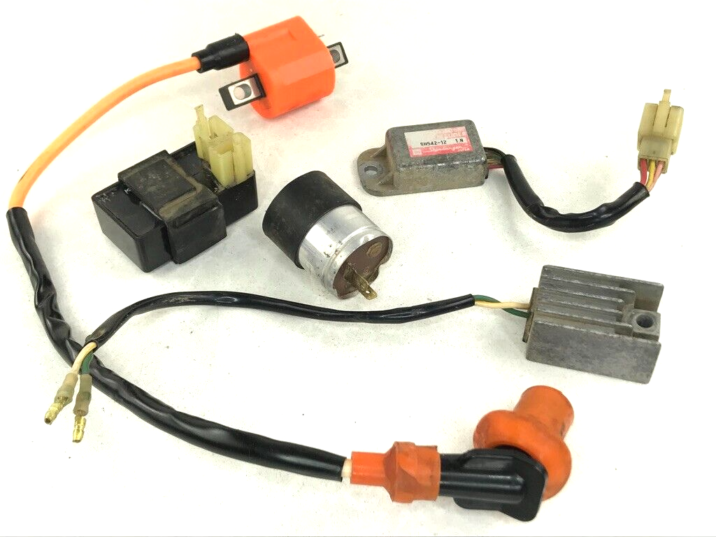 82 Honda XL250R XL 250 Ignition CDI Box Coil Voltage Regulator