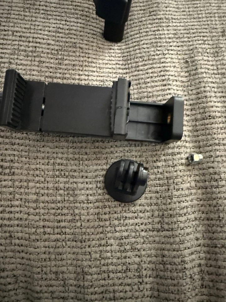 Trípode 17,8”-52” - ONN. 'Focus' - Con base para teléfono inteligente y montaje GoPro Foto 4 de 4