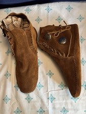 Minnetonka Moccasins Two Button Suede Soft sole Boot Men's Size 9 MADE IN USA