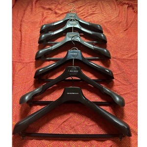 Set of 6 hangers designer Tom Ford, Giorgio Armani wide shoulder lot plastic 