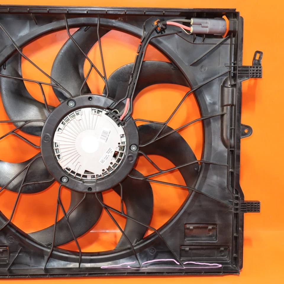 Ventilador de refrigeración Volvo XC90 2016 2017 2018 2019 2020 600W 31657360 OEM Foto 3 de 4