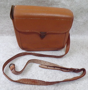 EMPTY VINTAGE HARD SIDED LEATHER STORAGE CASE FOR BINOCULARS MADE IN USA