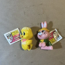 Pair Of 1984 Sunhill Plastic Basket Buddies Chick + Bunny Stamford CTINV-AT50