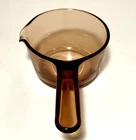 VTG.  CORNING WARE VISIONS - PYREX AMBER GLASS - 0.7 LITER SAUCE PAN & SPOUT