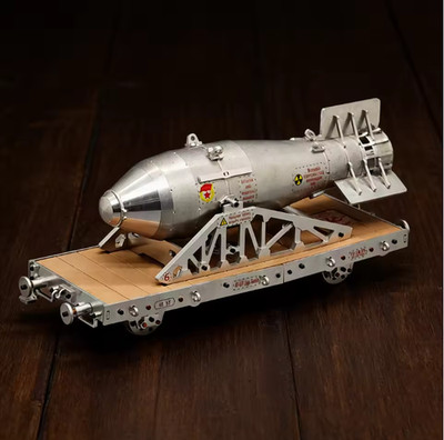 Big Ivan Atomic Bomb Model 1:12 Toy Nuclear Alloy Assembly DIY Collectible