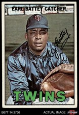 1967 Topps #15 Earl Battey Twins 3 - VG