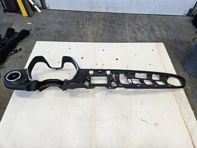 2016-2020 CAMARO SS DASH CLUSTER RADIO BEZEL WITH START BUTTON 18-20