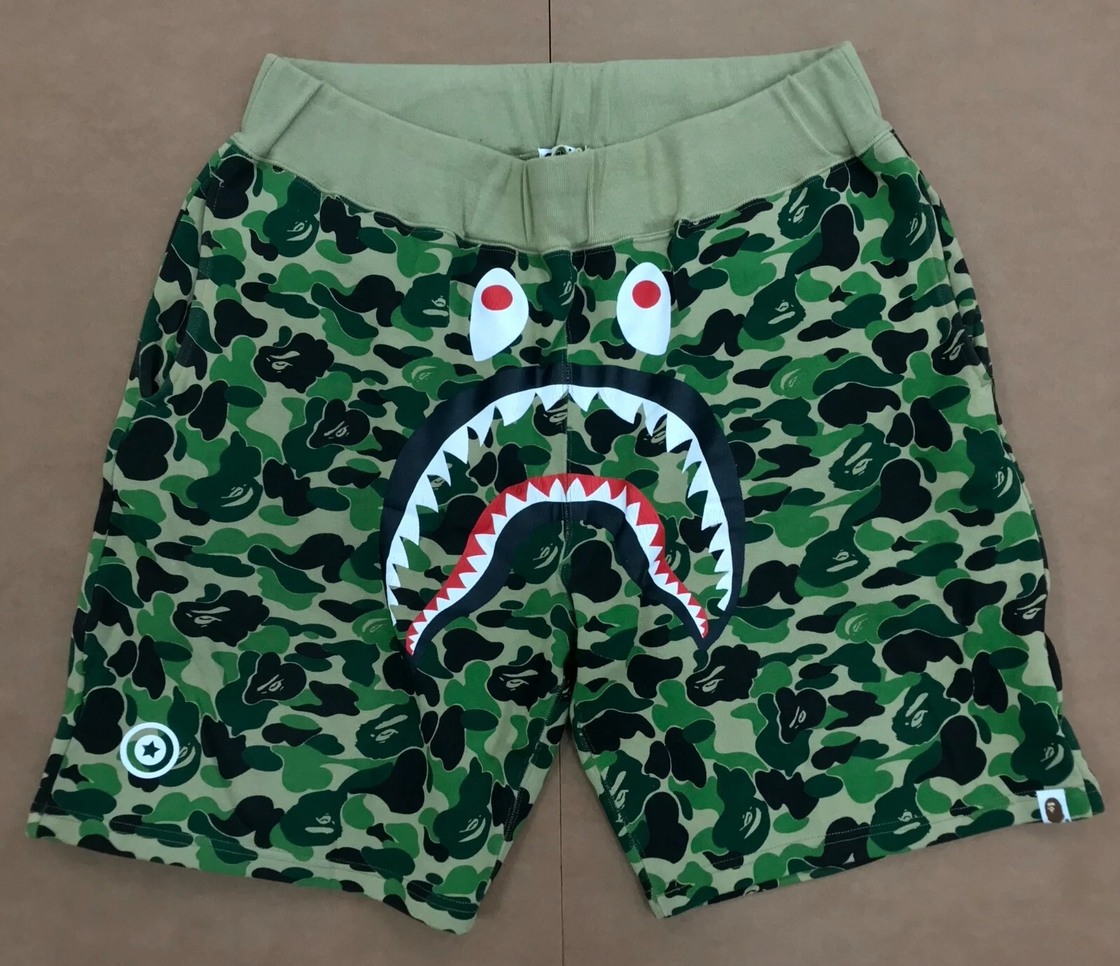 A BATHING APE (BAPE) PANTALONCINI MIMETICI DA BAGNO APE BAPE SHARK VERDI ABC TAGLIA 2XL (#42