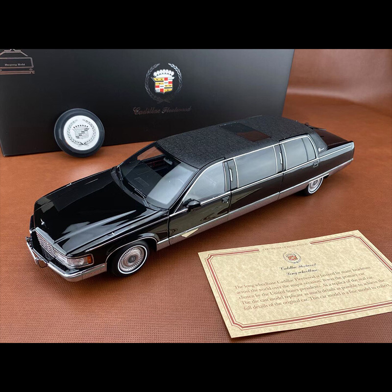 New XiaoGuang 1:18 Cadillac Fleetwood Extended Modellautos