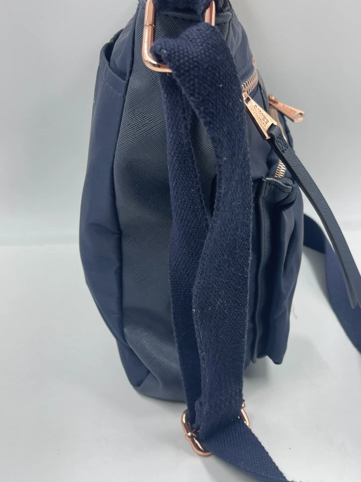 Bolso Bandolera Aimee Kestenberg Para Mujer Azul Oscuro Nylon Foto 4 de 4