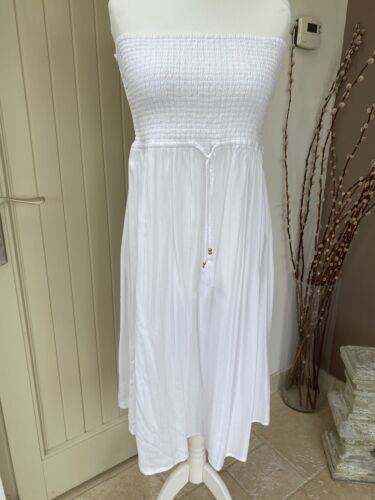 M&S WHITE & GOLD SHIRRED BANDEAU MIDI SUMMER DRESS SIZE 18 No Straps New - Picture 1 of 7