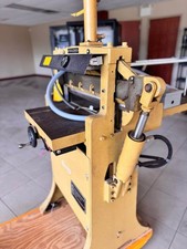 Challenge HBE 193 19-3/8” Hydraulic Paper Cutter