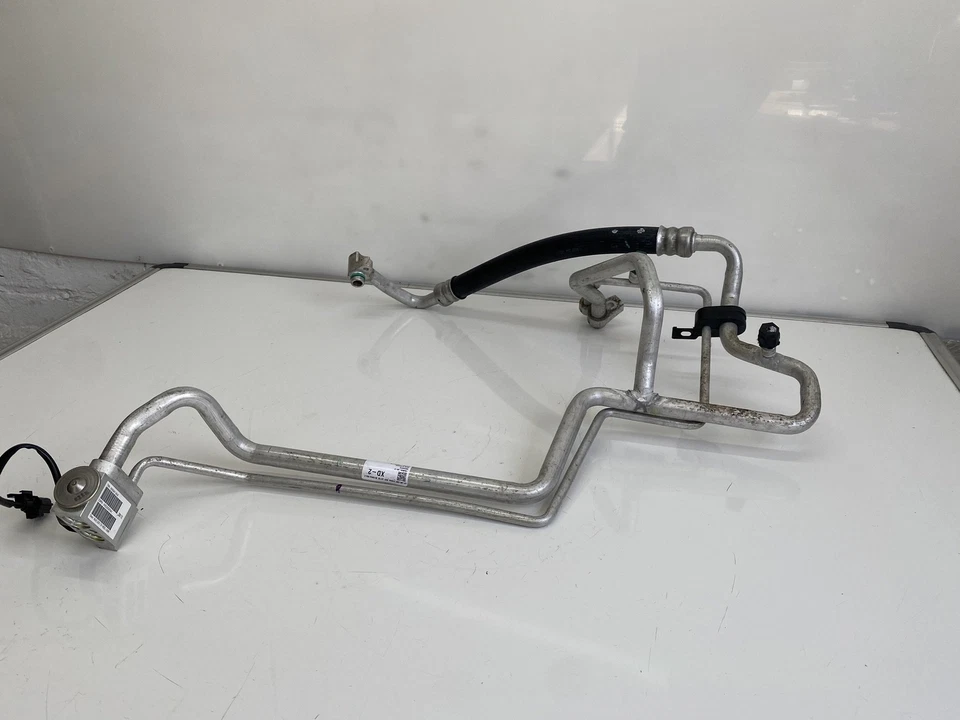 TESLA MODEL X 100D 2018 A/C Air Con Hose Pipe 1056259-00-D (N218) - Image 2 of 4