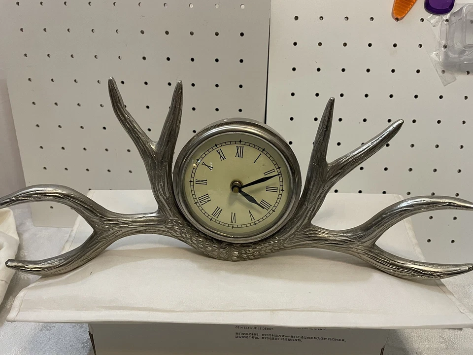 Cuerno de ciervo cuerno de ciervo plata aluminio manto reloj 16x7 40,00 Foto 4 de 4