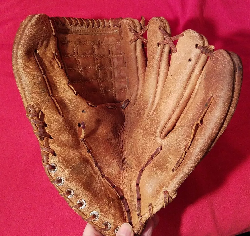 First base glove for 10 best sale year old