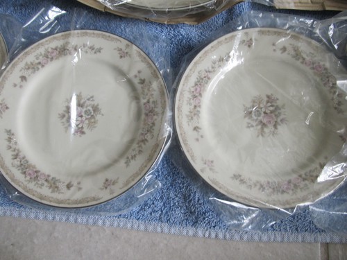 Celebrity Fine China Dinner Plates Set Elizabeth 2345 - Circa 1979 In Box! - Picture 13 of 18