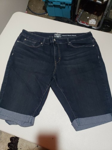 Levi Strauss Signature Modern Skinny 