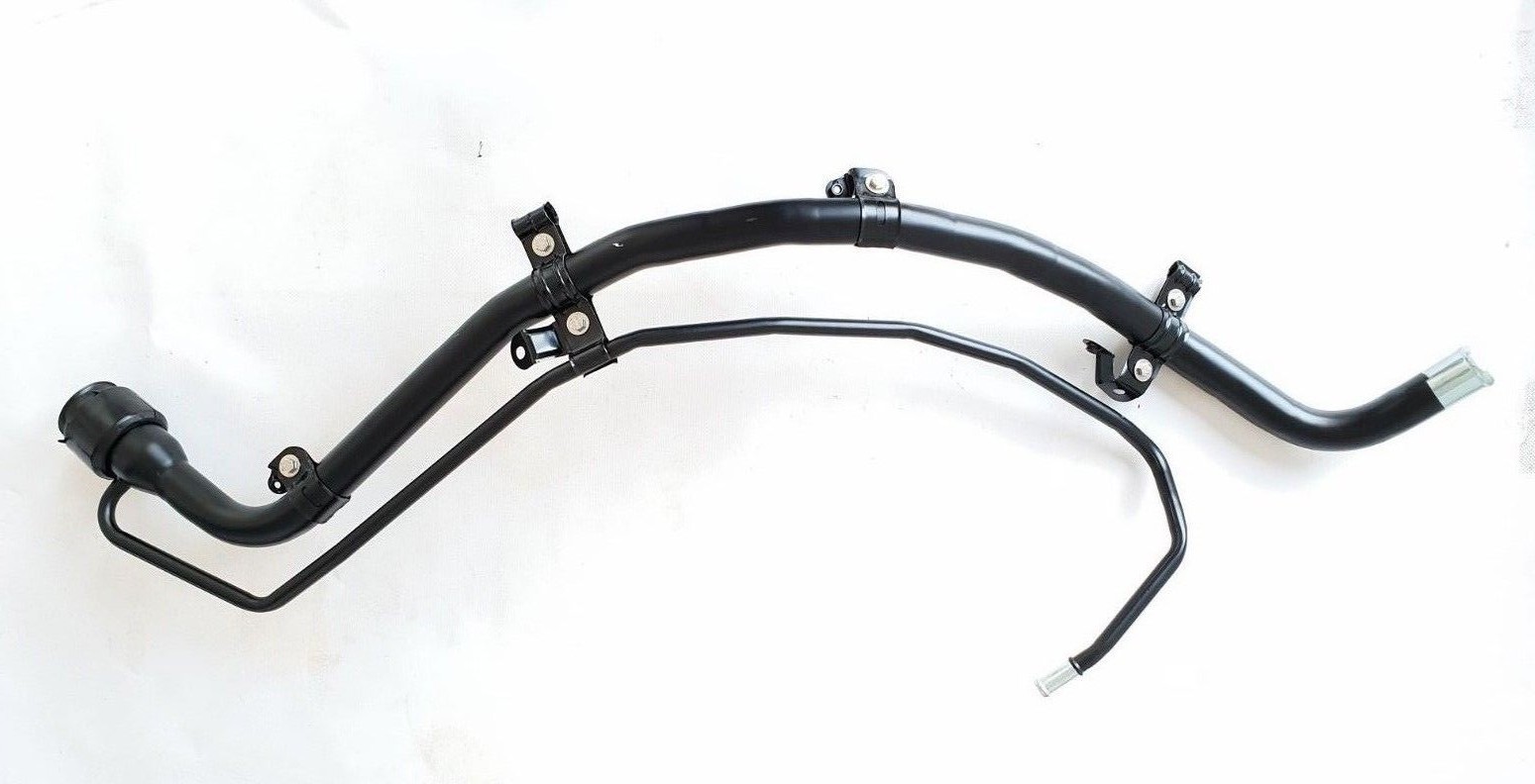 Goulot de remplissage carburant Toyota RAV4 MK3 en acier traité premium