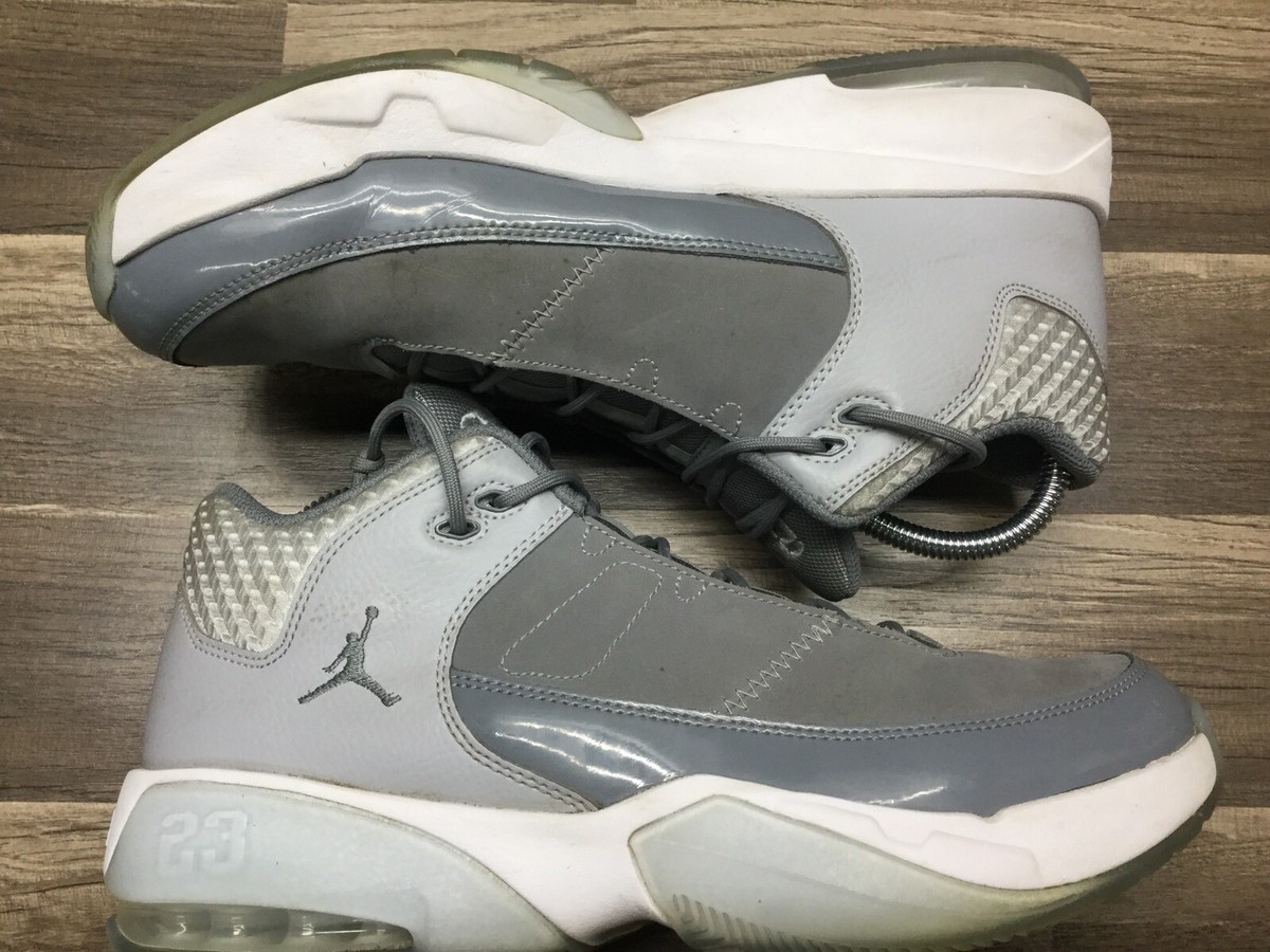 Jordan Max Aura 3 Men's Size 10 Wolf Grey/Cool Grey-White