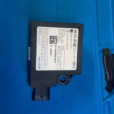 OEM 17-24 TESLA MODEL 3 REAR BLE CONTROL MODULE - 1097855-00-H