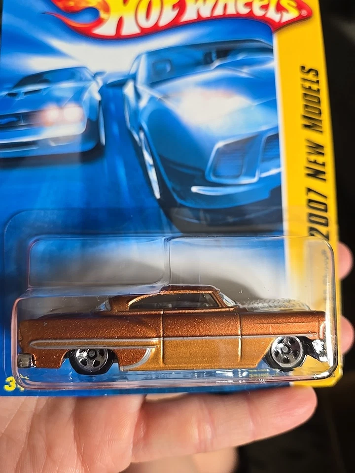 Hot Wheels 2007 New Models Copper Custom '53 Chevy Toy Car 034/180 - Image 2 of 4