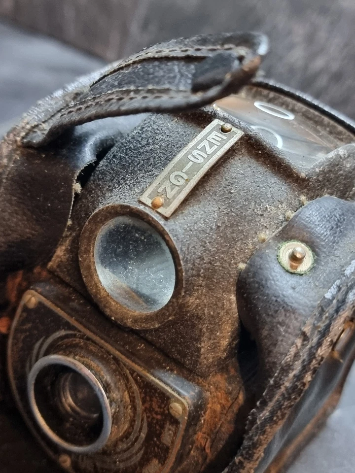 Ensign Ful Vue Camera 120 Roll Film Vintage 1940's Untested. For Parts Or Repair - Image 4 of 4